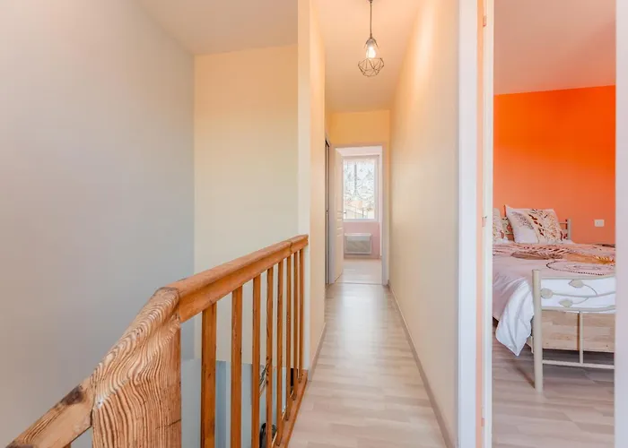 La Maison De Retz - 400m Centre - Jardin 度假居 Villeneuve-en-Retz